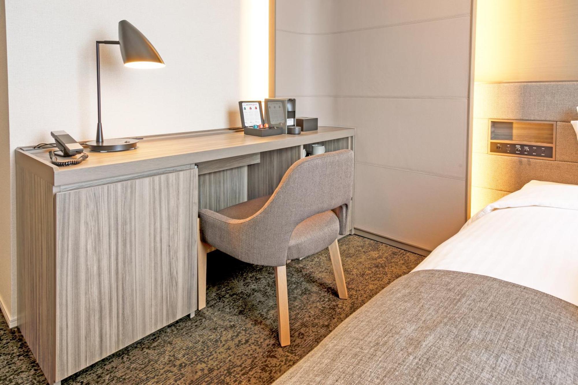 Hotel Jal City Fukuoka Tenjin Экстерьер фото